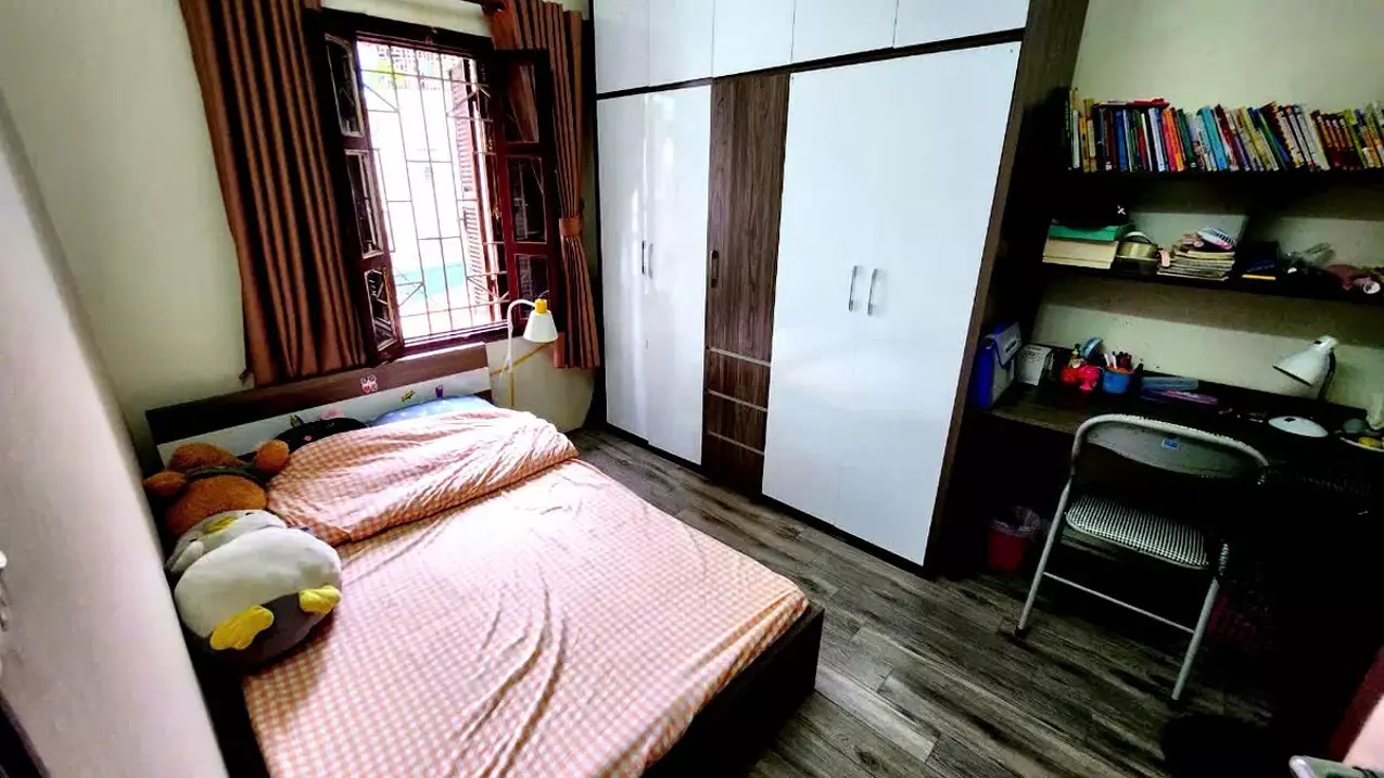 TÂY SƠN, ĐỐNG ĐA. 30M2 5 TẦNG MT 5M GIÁ 10 TỶ- LÔ GÓC- HIẾM NHÀ BÁN- 2 MẶT PHỐ- KINH DOANH SẦM UẤT.-anh-4