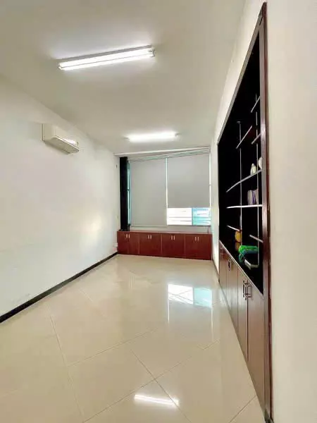 TOÀ NHÀ MẶT TIỀN HÀ HUY GIÁP – 5 TẦNG BỀ THẾ – GIÁ TRỊ KHAI THÁC CỰC CAO-anh-2