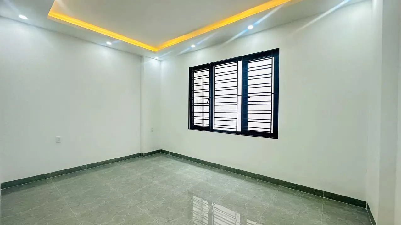 TRUNG HÀNH Ô TÔ ĐỖ CỬA DUY NHẤT 1 CĂN-anh-3