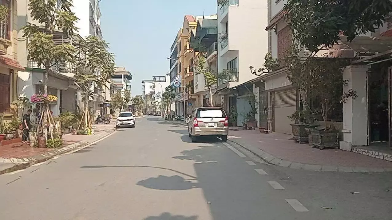 TRUNG TÂM - SÁT VINHOMES RIVERSIDE NGÕ RỘNG - NHÀ MỚI TINH--anh-1