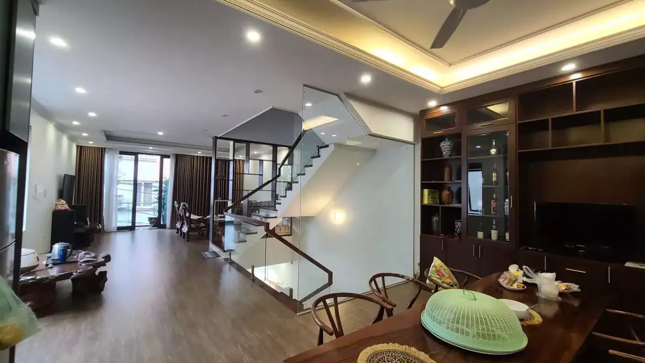 TỨ LIÊN, TÂY HỒ, NHÀ 100M2 5 TẦNG – MẶT TIỀN RỘNG KINH DOANH ĐỈNH, Ô TÔ DỪNG ĐỖ VÀO NHÀ GIÁ 19,8 TỶ-anh-1