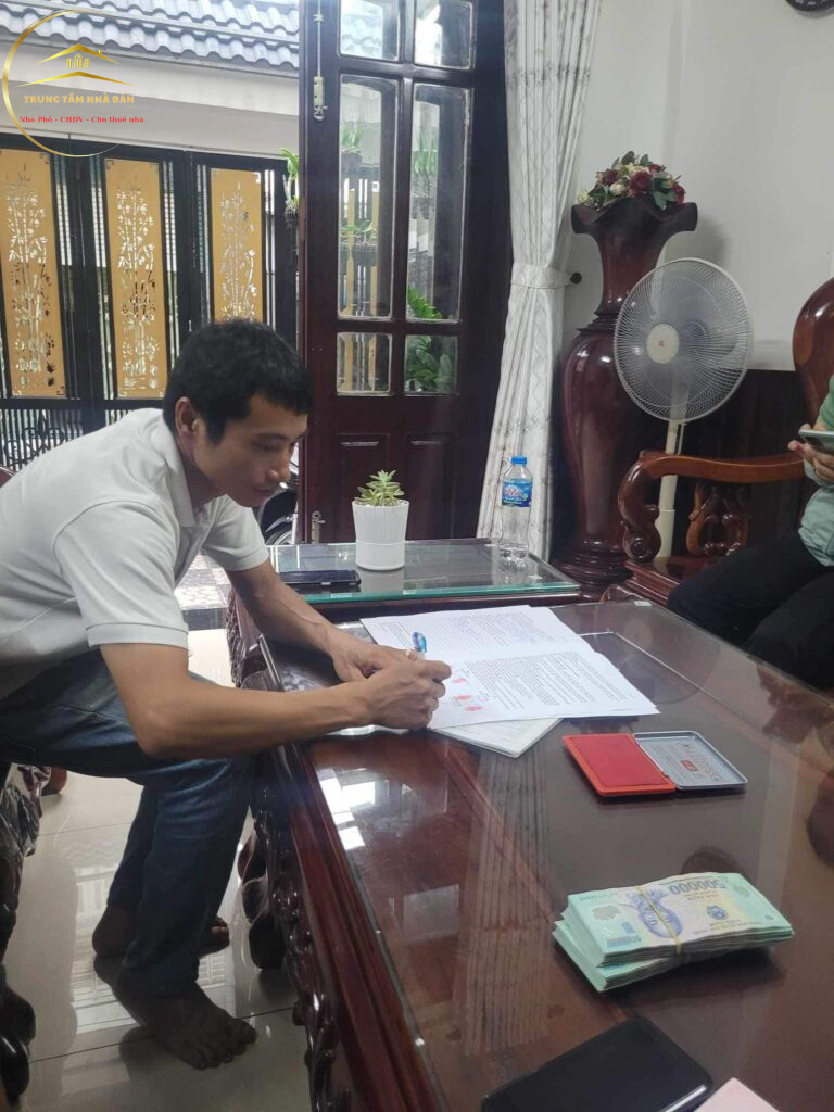 Tuyển dụng chuyên viên bất động sản làm việc chuyên nghiệp tại 19 Thoại Ngọc Hầu, Tân Phú-anh-7
