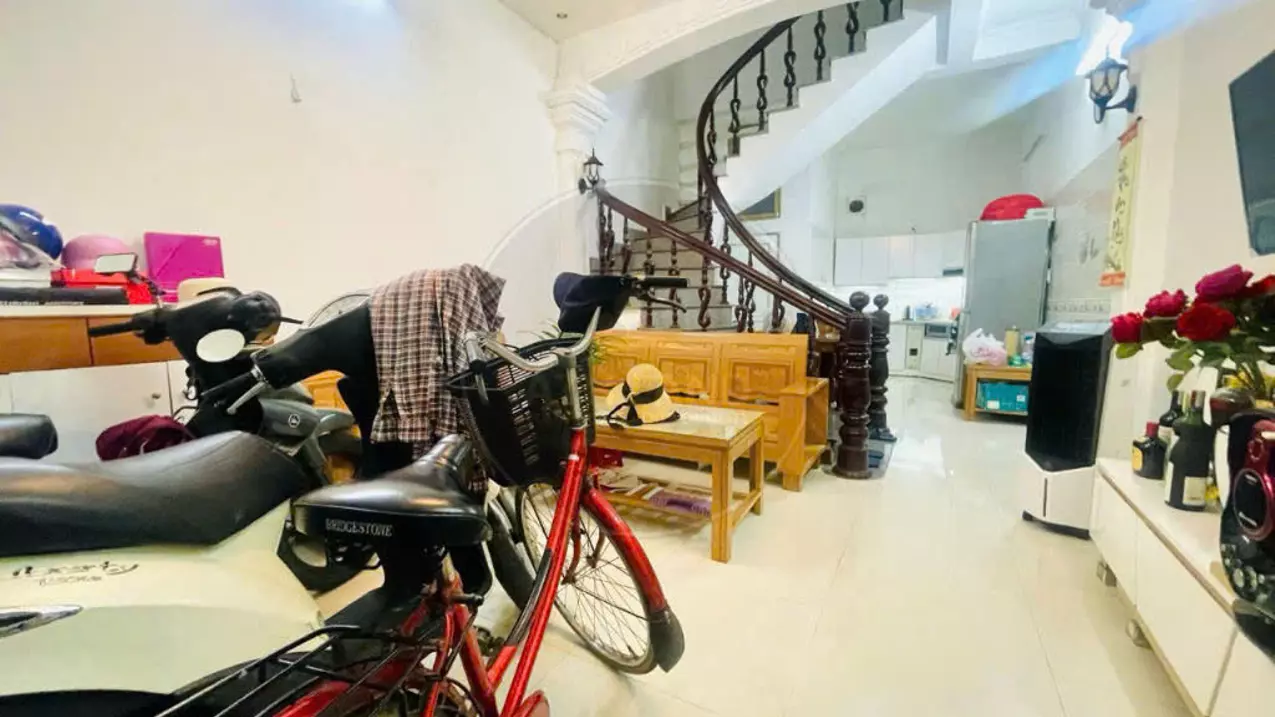 VC0022. CHO THUÊ NHÀ MẶT NGÕ TÔ VŨ, VĂN CAO 3 NGỦ FULL ĐỒ-anh-1
