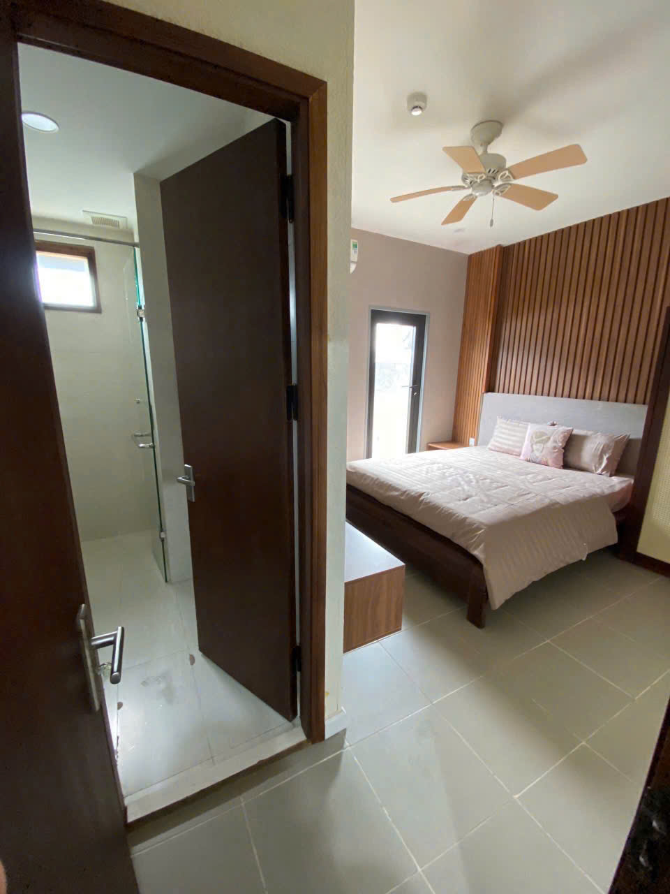 View biển nghỉ dưỡng - Bán Toà Căn Hộ Đường Vũ Ngọc Nhạ 7 tầng dòng tiền tốt.-anh-11