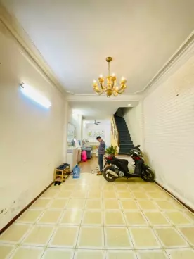 Cho thuê nhà 5 tầng Huỳnh Thúc Kháng - Đống Đa. Giá: 18tr/ tháng-anh-3