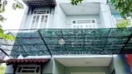 nha-rong-hem-thong-gan-mat-tien-canh-bigc-truong-chinh-35-ty
