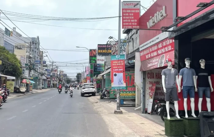 ban-nha-mat-tien-duong-nguyen-anh-thu-hiep-thanh-q12