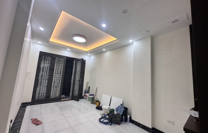 30m-nhinh-4ty-ngoc-thuy-long-bien-ha-noi