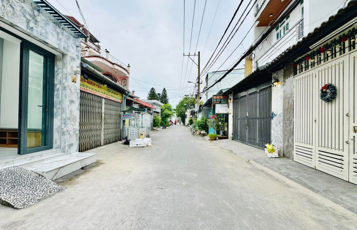 can-nha-pho-mat-tien-duong-so-1-duong-to-4-pn