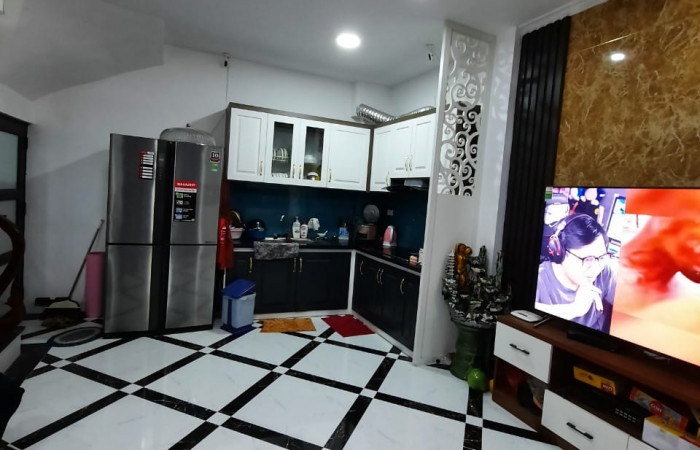 hot-nha-xay-moi-phuong-canh-32-ty-30m2-5t-mt50