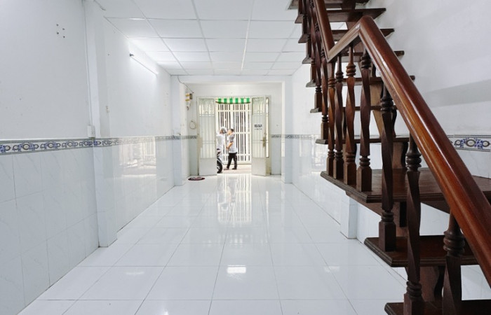 ngang-305-x14-m-tan-vinh-q4-chi-3-ty-2-tam