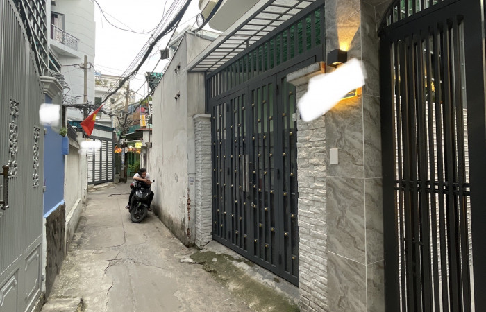 ngay-truong-thcs-go-vap-hem-thong-btct-3-tang